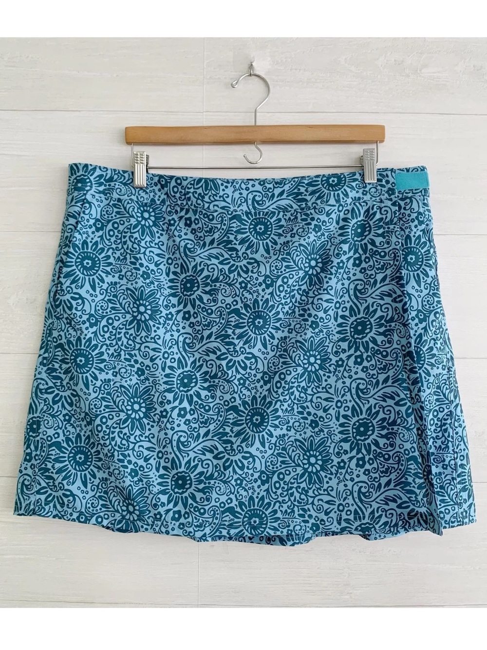 Ripskirt Hawaii Womens Blue Tropical Sea
Adjustable Wrap Skirt Size Large